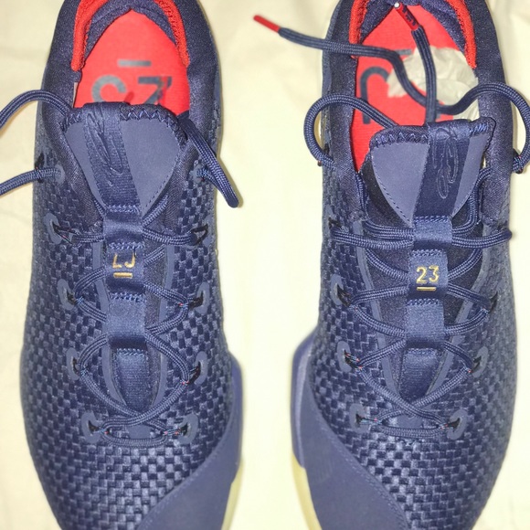 Nike Lebron 14 Low Midnight Navy/Metallic Gold "USA" Mens 11.5 Used - Picture 8 of 8
